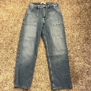 Curvy Ultra High Rise Dad Jeans (Vintage Stretch) from Hollister (Brand New).